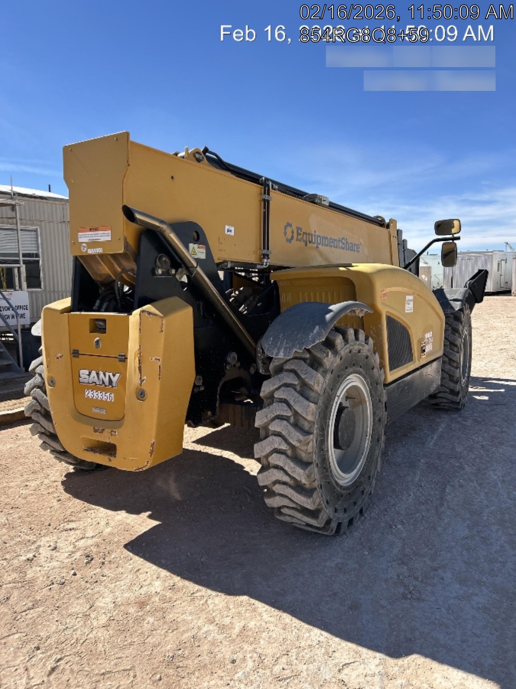 2022 SANY STH1056