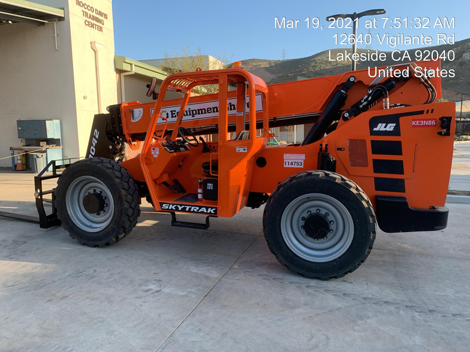 2020 Skytrak 8042 74 Hp, FF Tires, Work Lights, Beacon, Aux Hydraulics, Back up Alarm, Lifting Eye, ES Decals