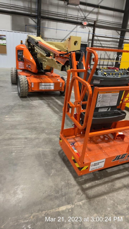 2022 JLG E450AJ