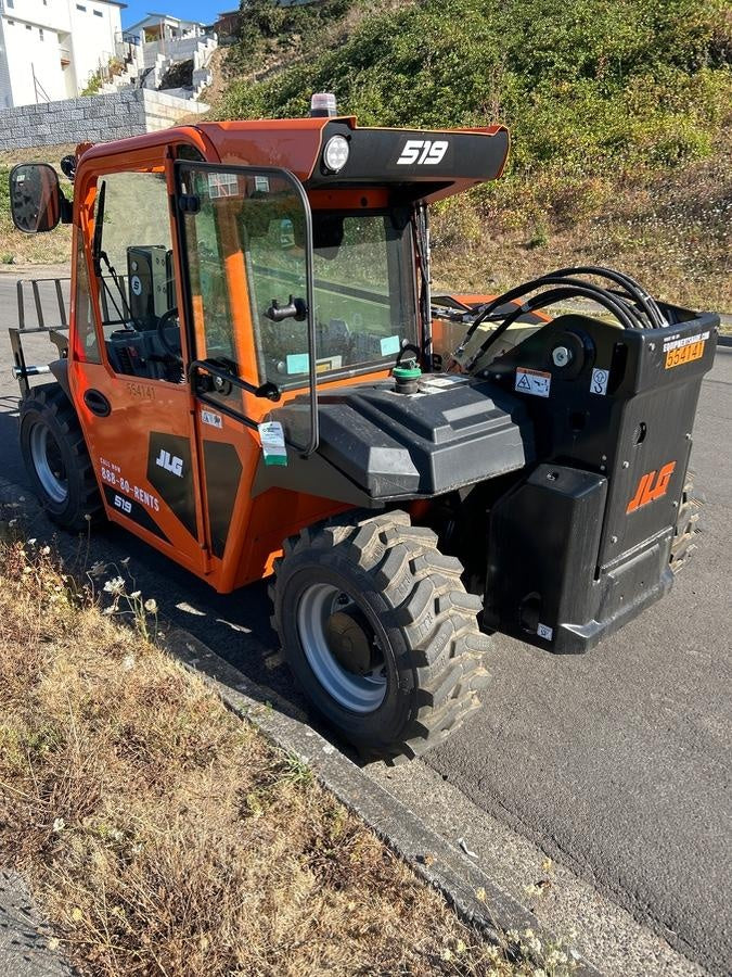 2025 JLG 519