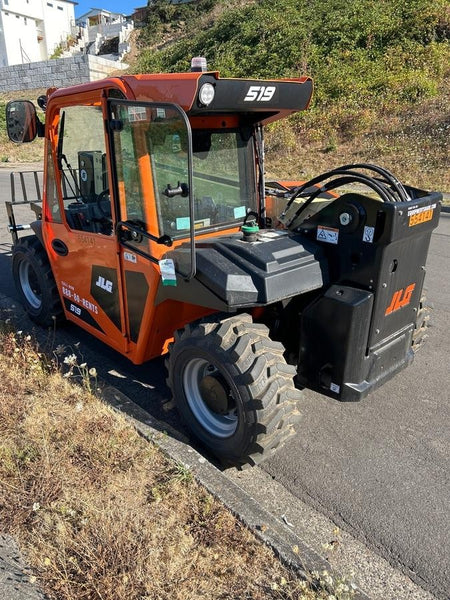 2025 JLG 519