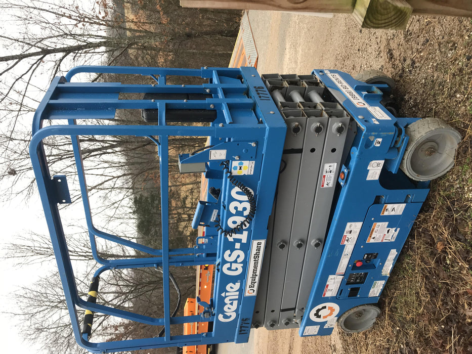 2018 Genie GS-1930 Genie GS-1930 w/Fixed Rail, Chain Entry