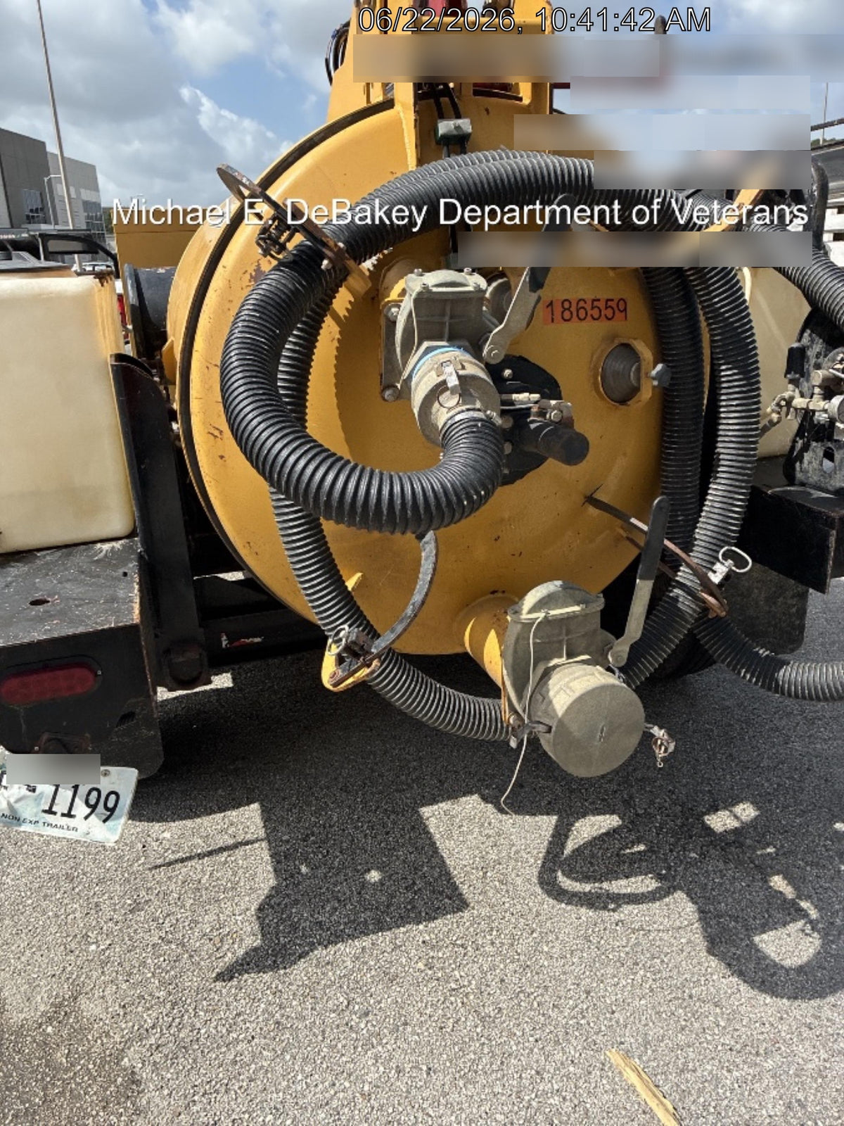 2021 VAC-TRON LP573XDT