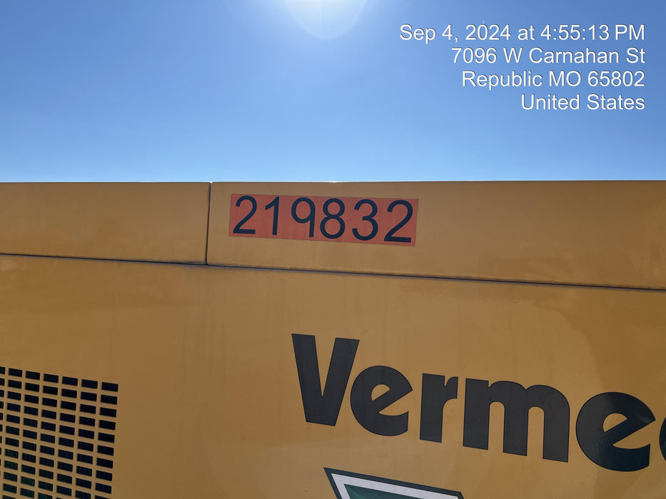 2022 Vac-Tron LP573XDT T4 Koehler Diesel Engine, 500 Gallon Debris Tank, x2 100 Gallon Water Tanks