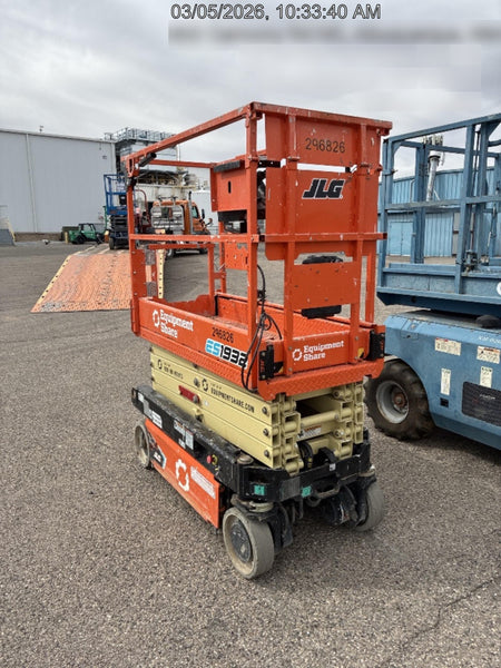 2023 JLG ES1932