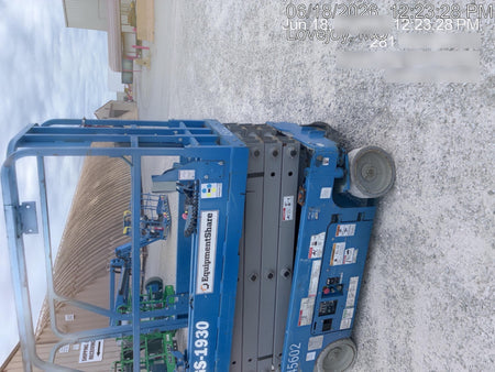 2019 Genie GS-1930 Fixed rails with chain Entry