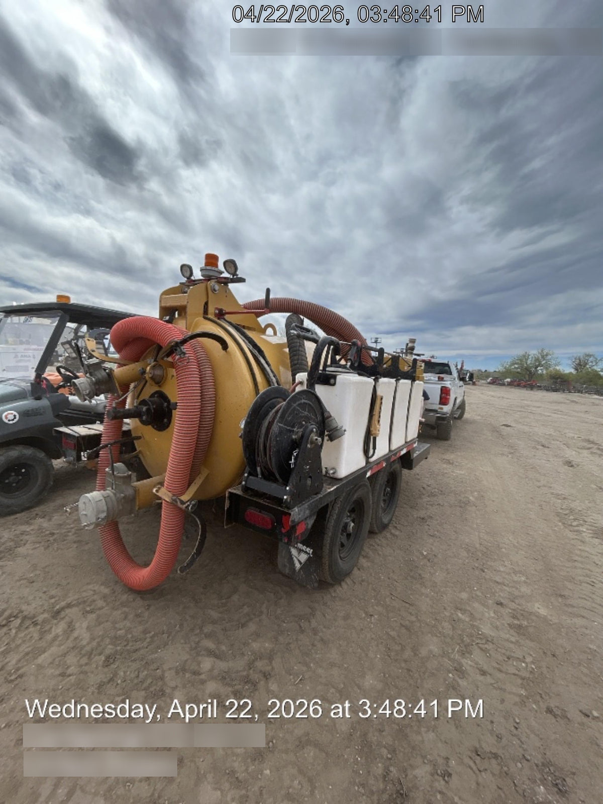 2021 Vac-Tron LP573XDT T4 Koehler Diesel Engine, 500 Gallon Debris Tank, x2 100 Gallon Water Tanks