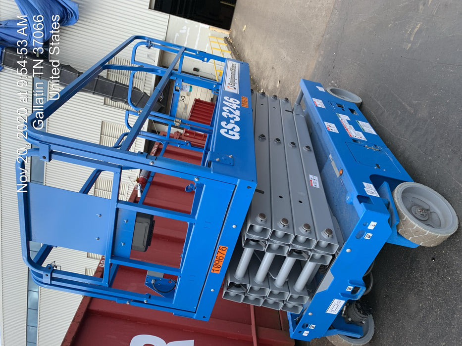 2020 Genie GS-3246 Standard, Folding full height swing gate