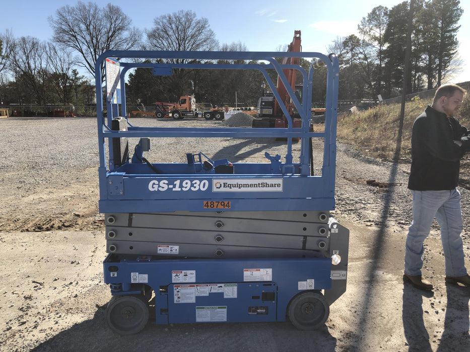 2019 Genie GS-1930 Fixed Rails with Chain Entry