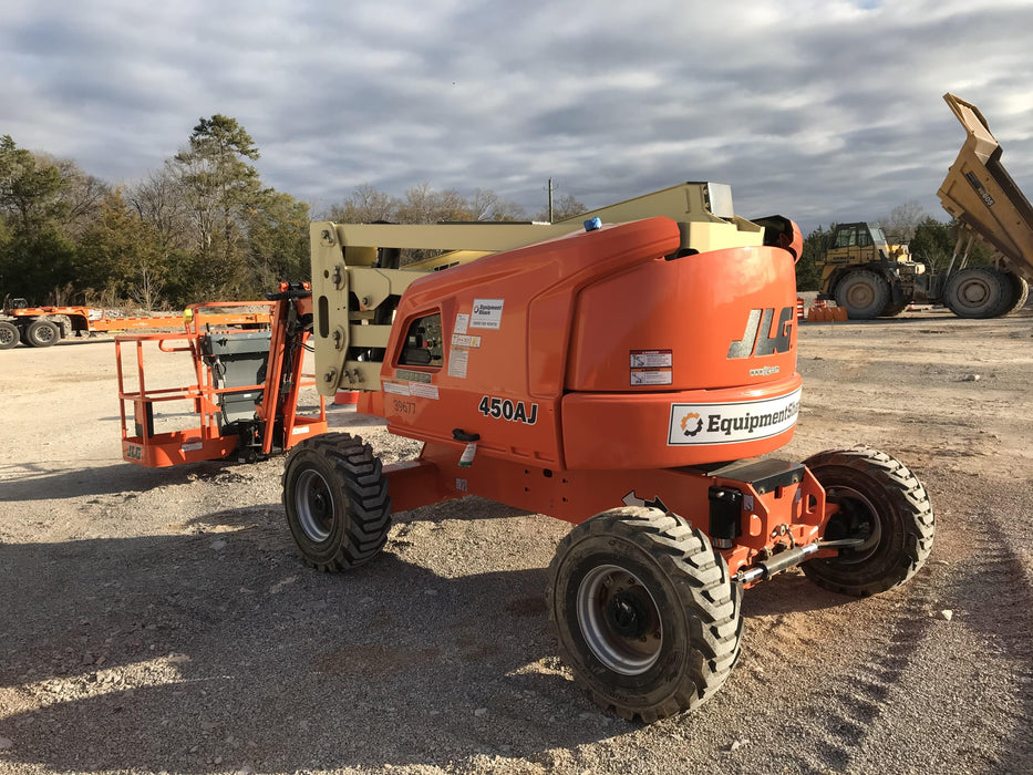 2019 JLG 450AJ
