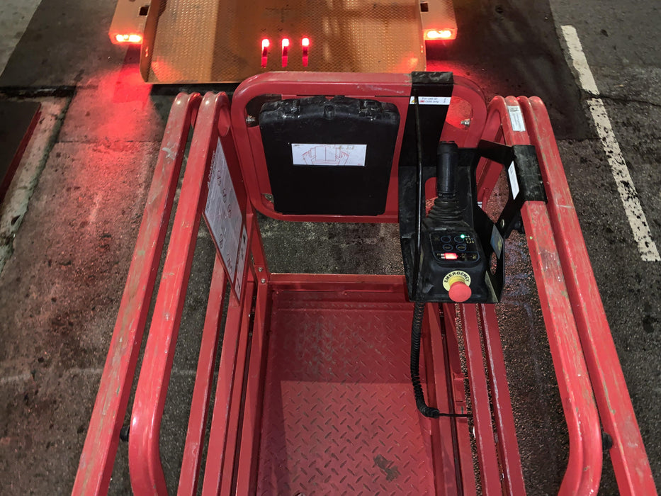 2020 MEC 1330SE Solid NM Tires, Steel Swing out Doors, LCS, Beacon, 900W Inverter