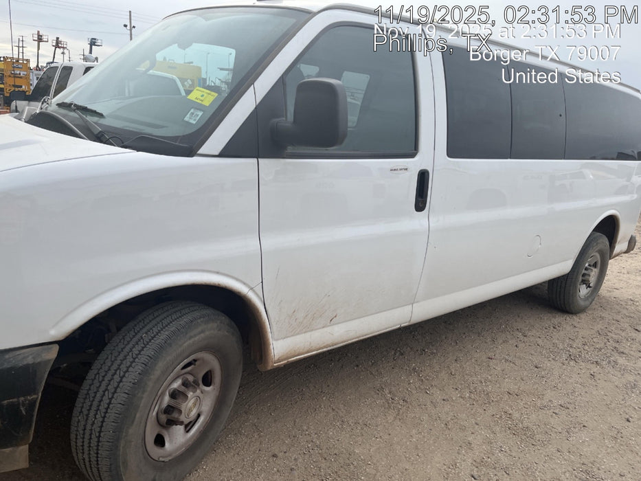 2024 CHEVROLET Express Van - Rental