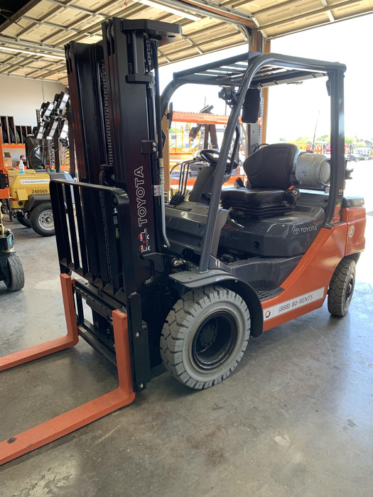 2022 TOYOTA 50-8FGU25