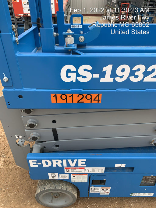 2021 GENIE GS-1932