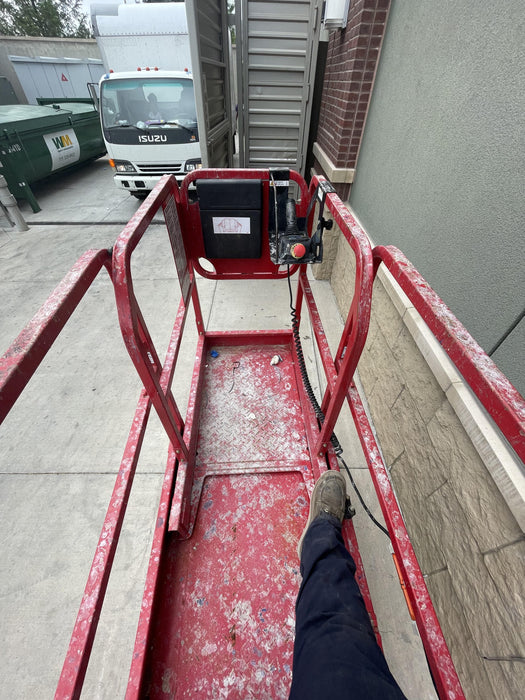 2020 MEC 1330SE Solid NM Tires, Steel Swing out Doors, LCS, Beacon, 900W Invertor