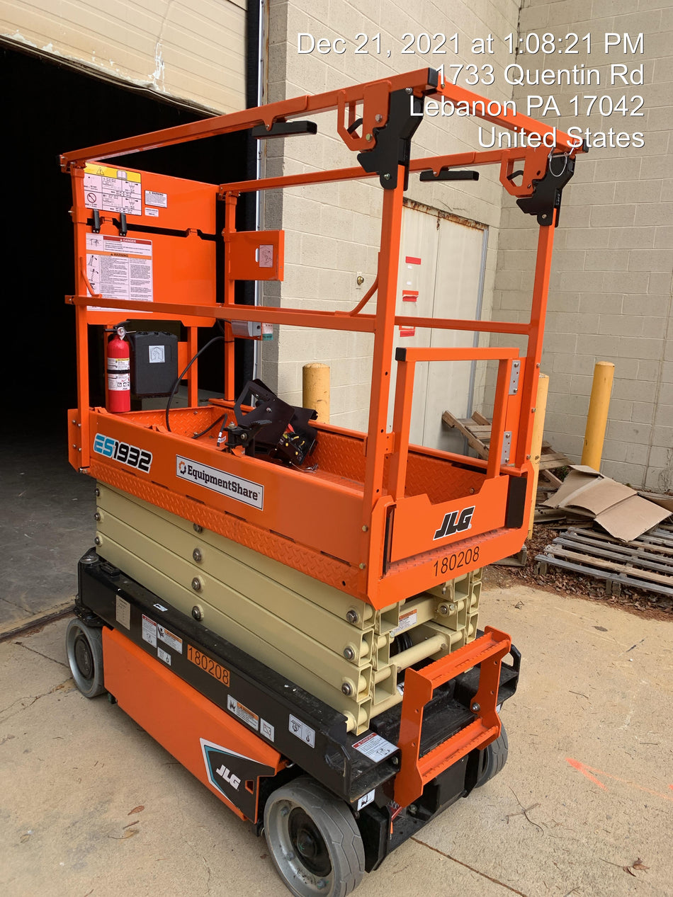 2021 JLG ES1932