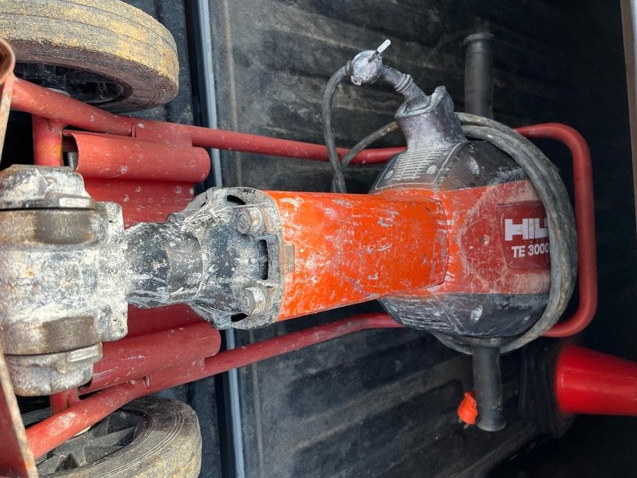 2020 HILTI TE 3000-AVR