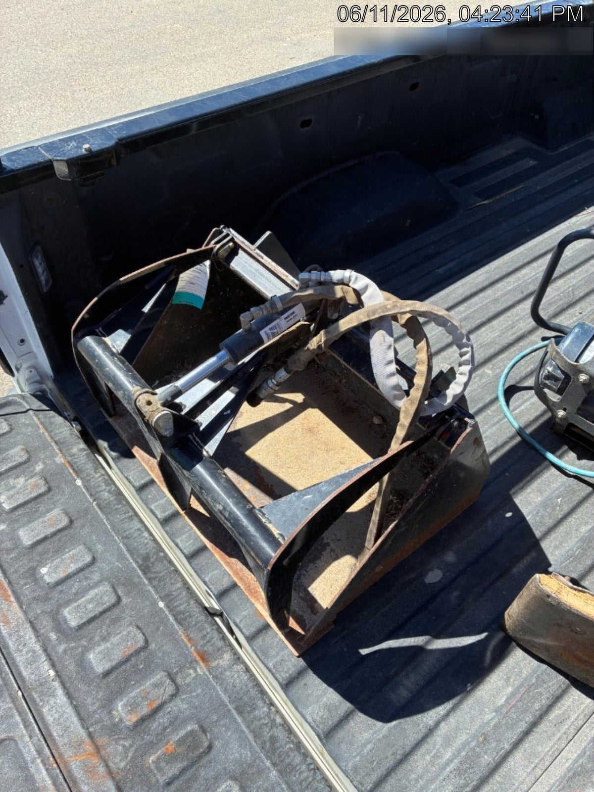 2022 CRATOS 31" Grapple Bucket