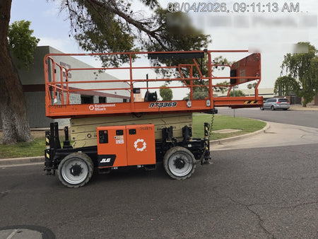 2022 JLG RT3369