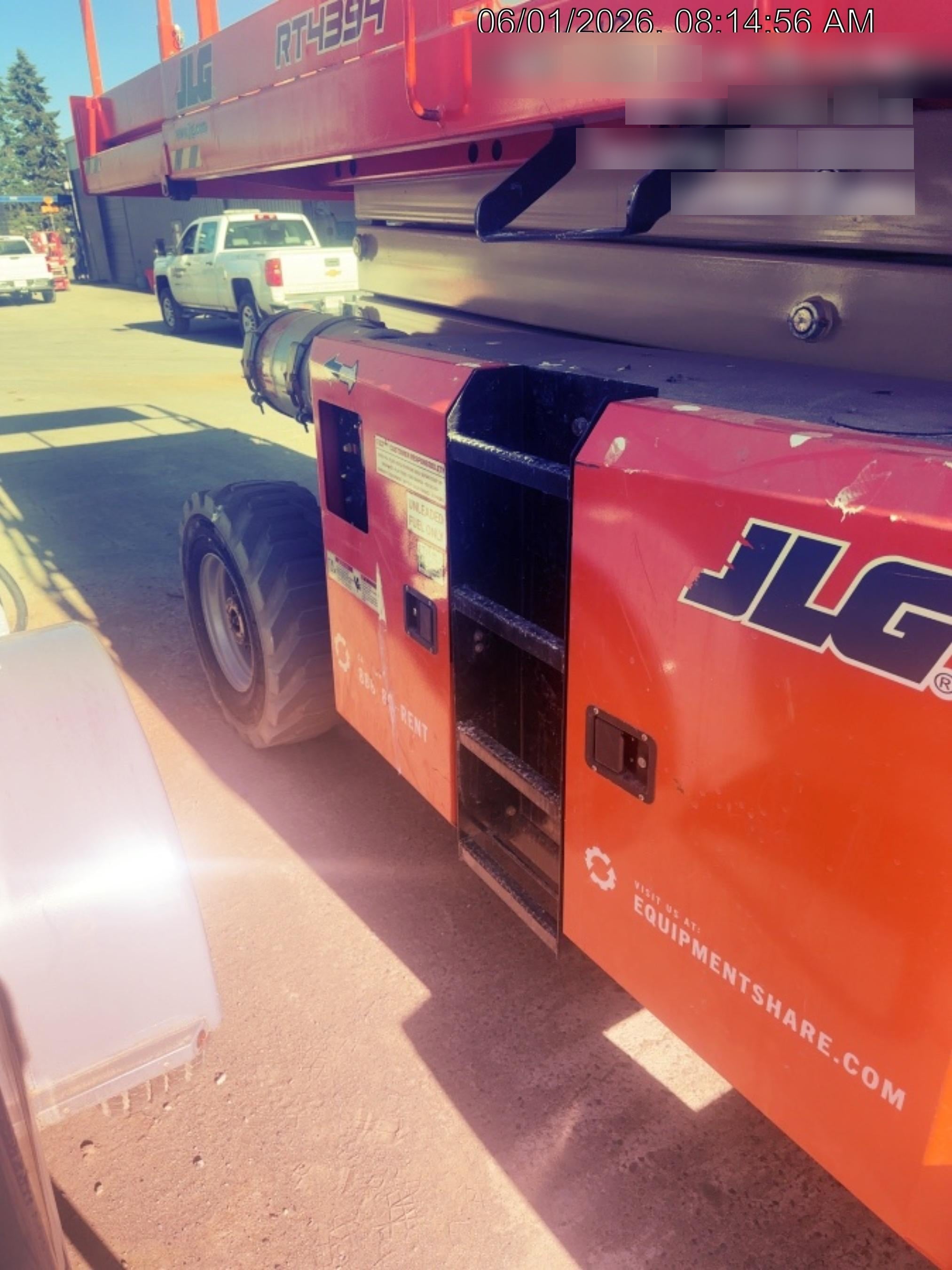 2022 JLG RT4394