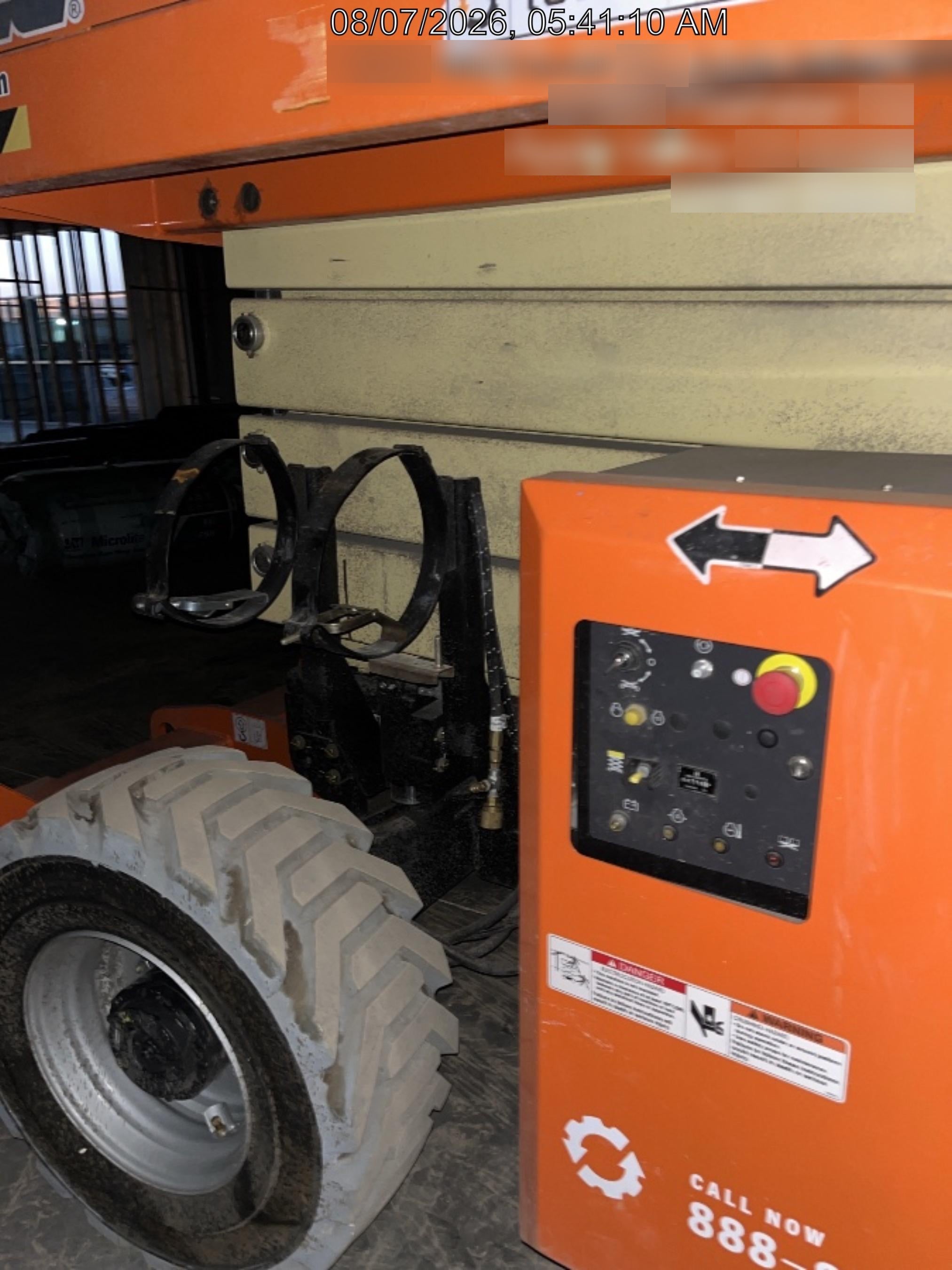 2023 JLG RT4394