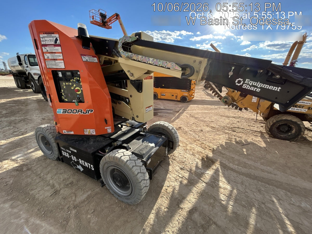 2025 JLG E300AJP