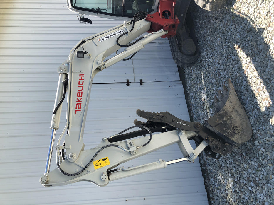 2020 TAKEUCHI TB235-2CR