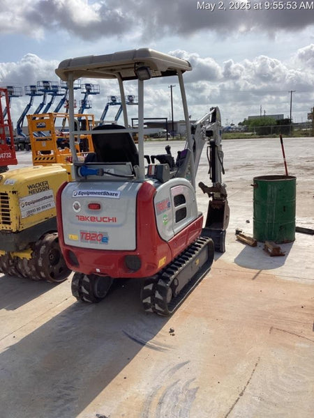 2023 TAKEUCHI TB20e
