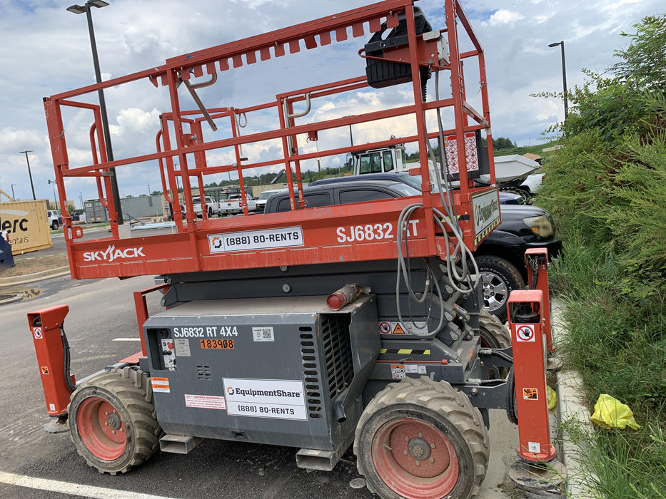 2021 SKYJACK SJ6832 RT