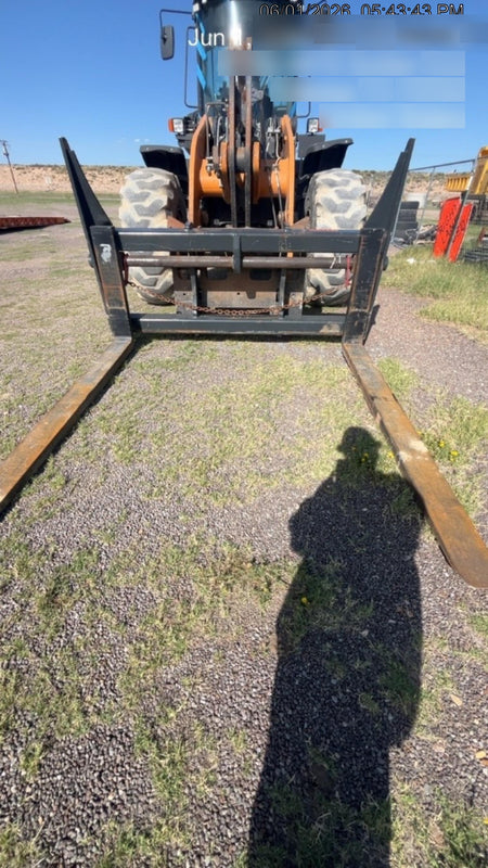 2022 CASE 821G
