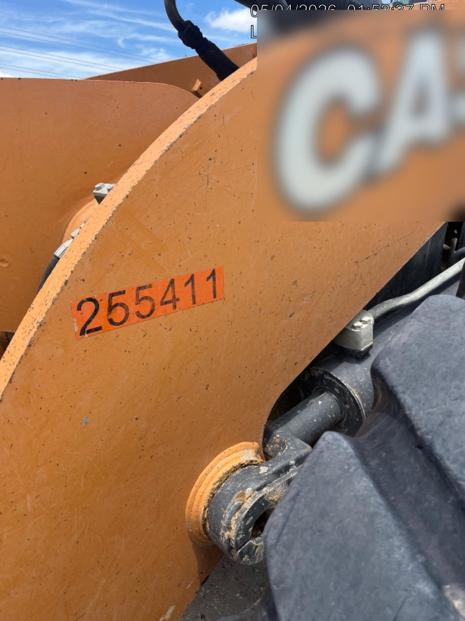 2022 CASE 821G