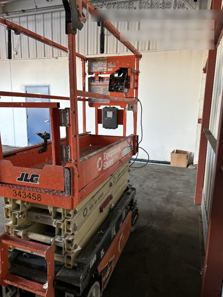2023 JLG ES1932
