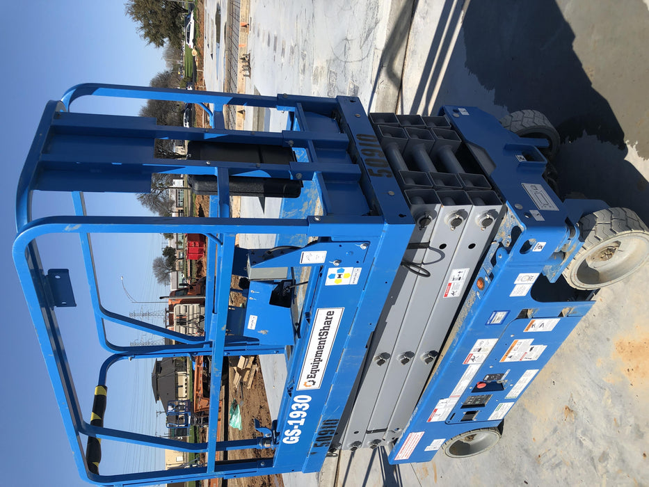 2019 Genie GS-1930 Fixed Rails with Chain Entry