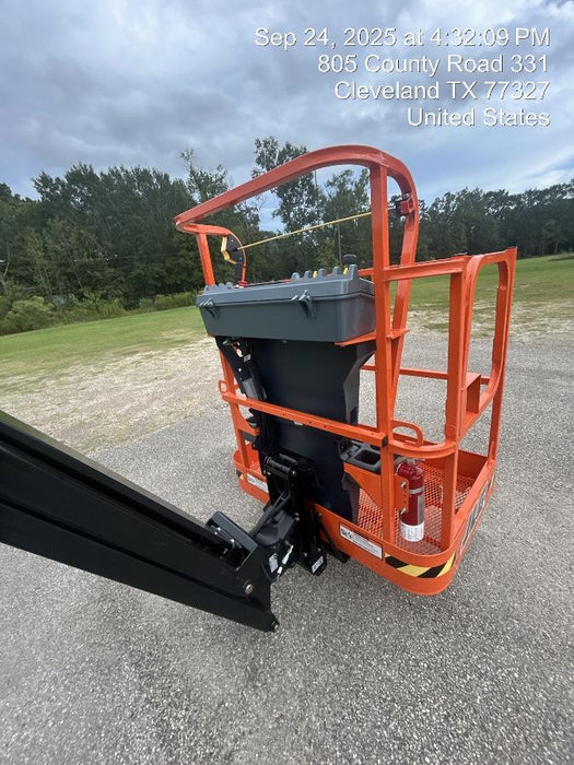 2025 JLG E300AJP