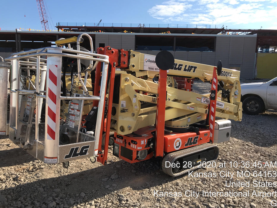 2020 JLG X600AJ