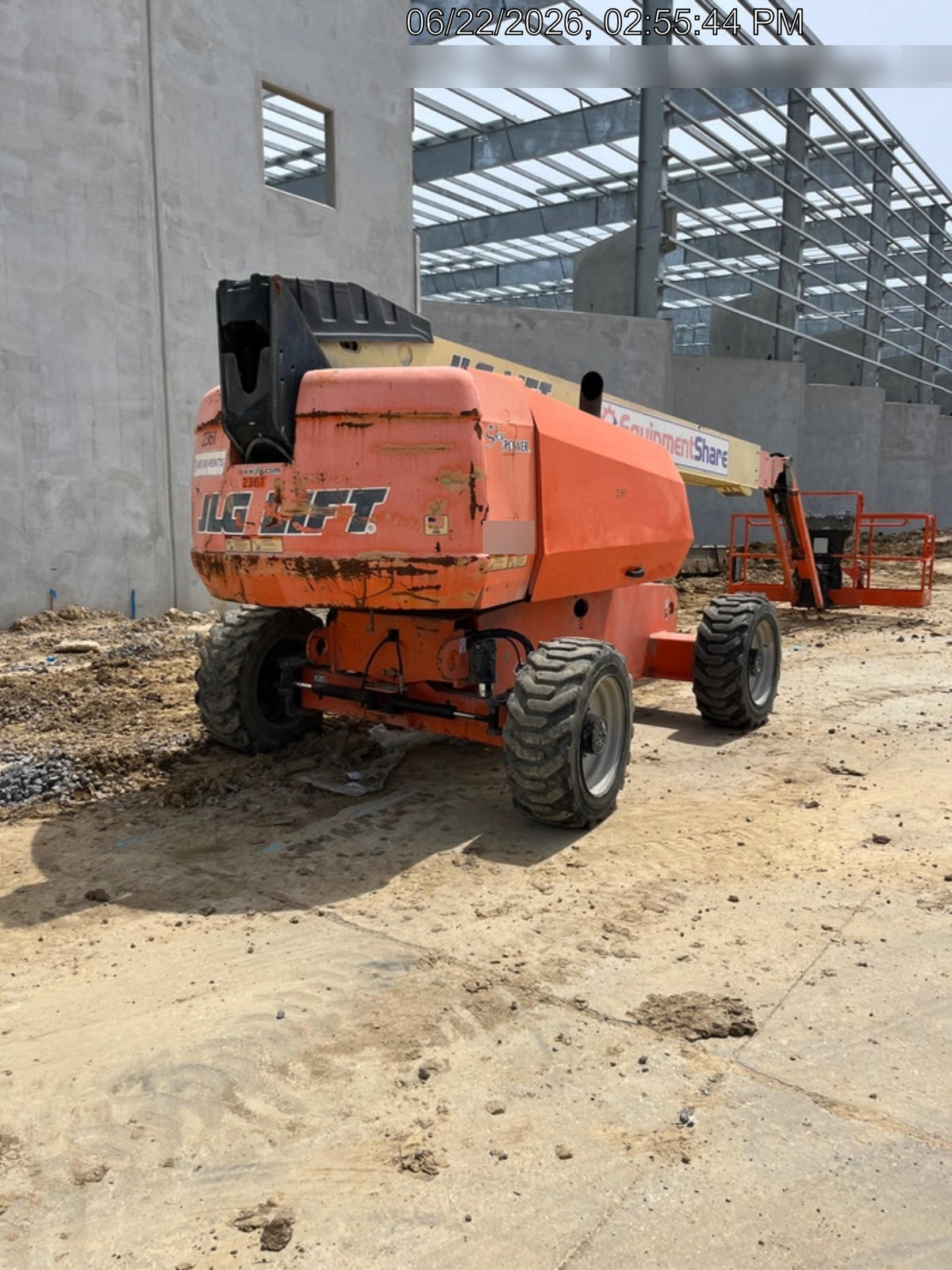 2016 JLG 660SJ