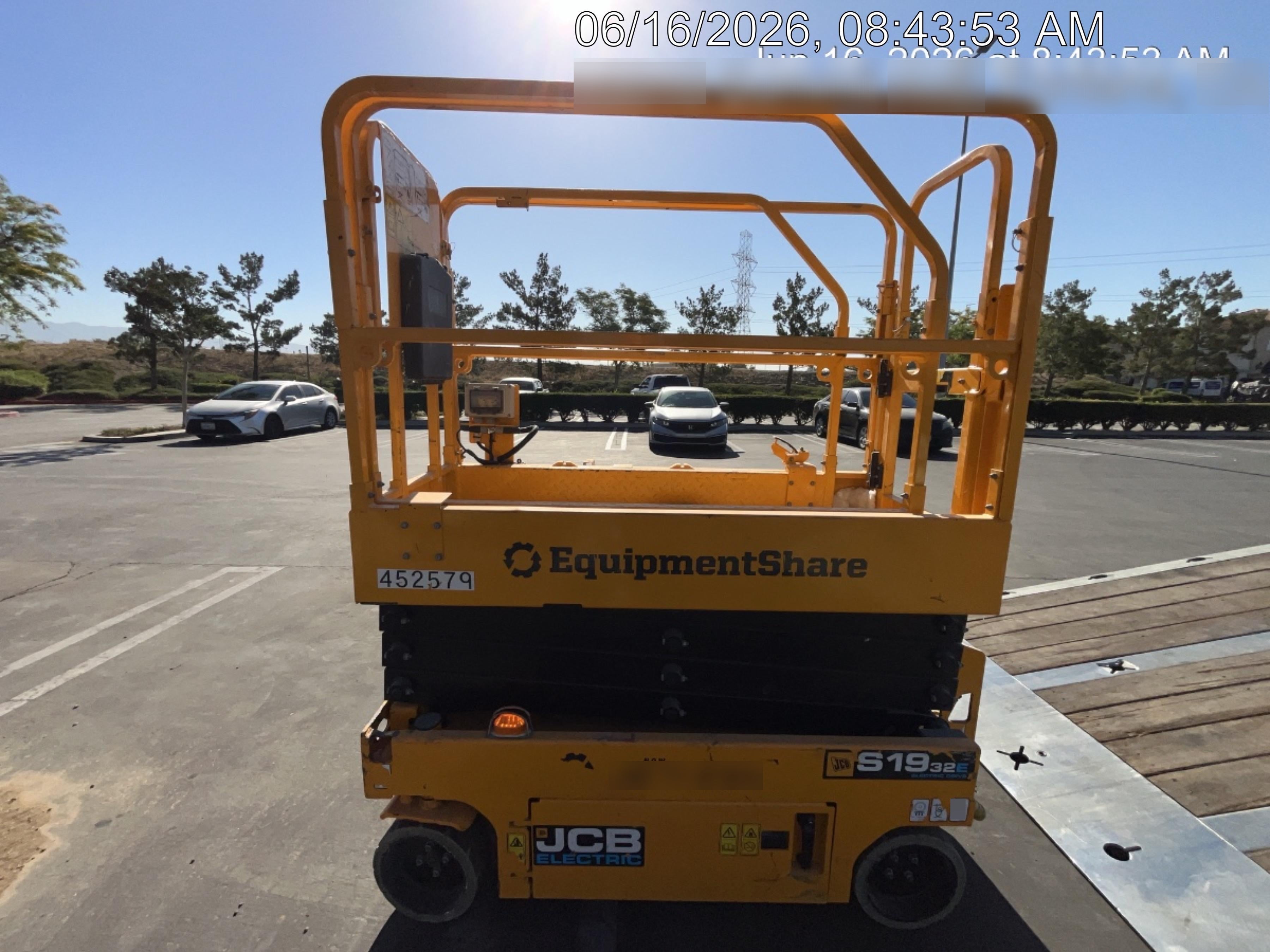 2024 JCB S1932E