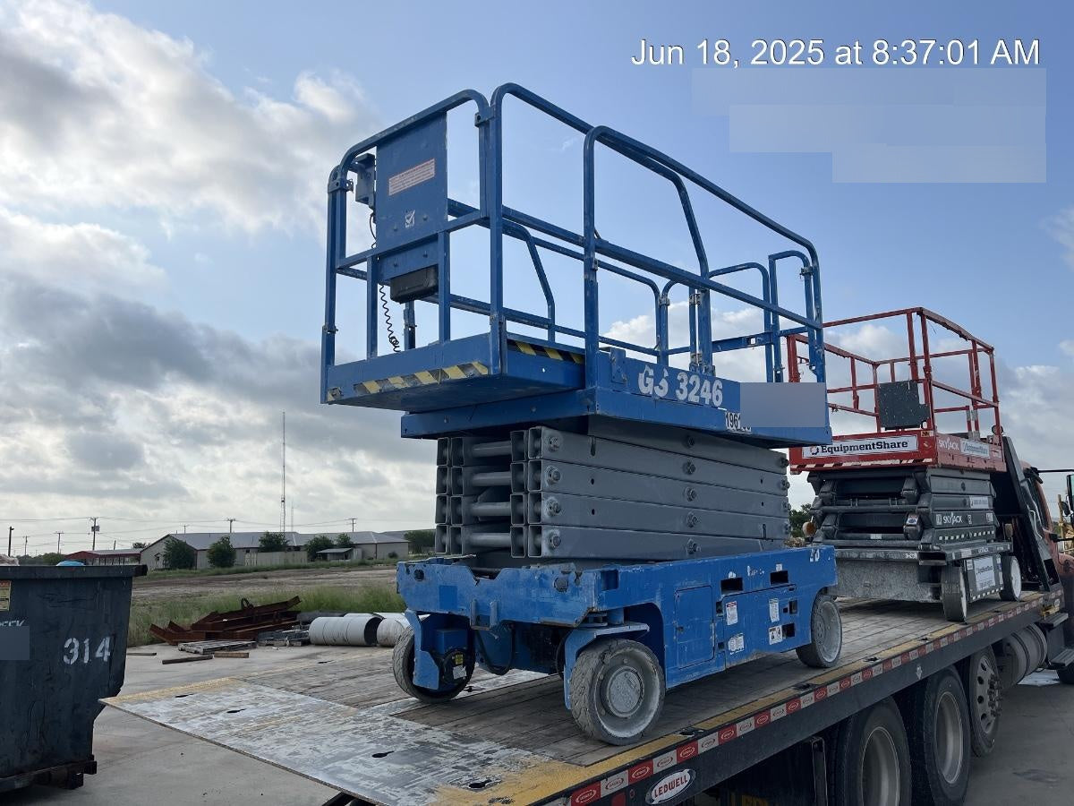 2021 GENIE GS-3246