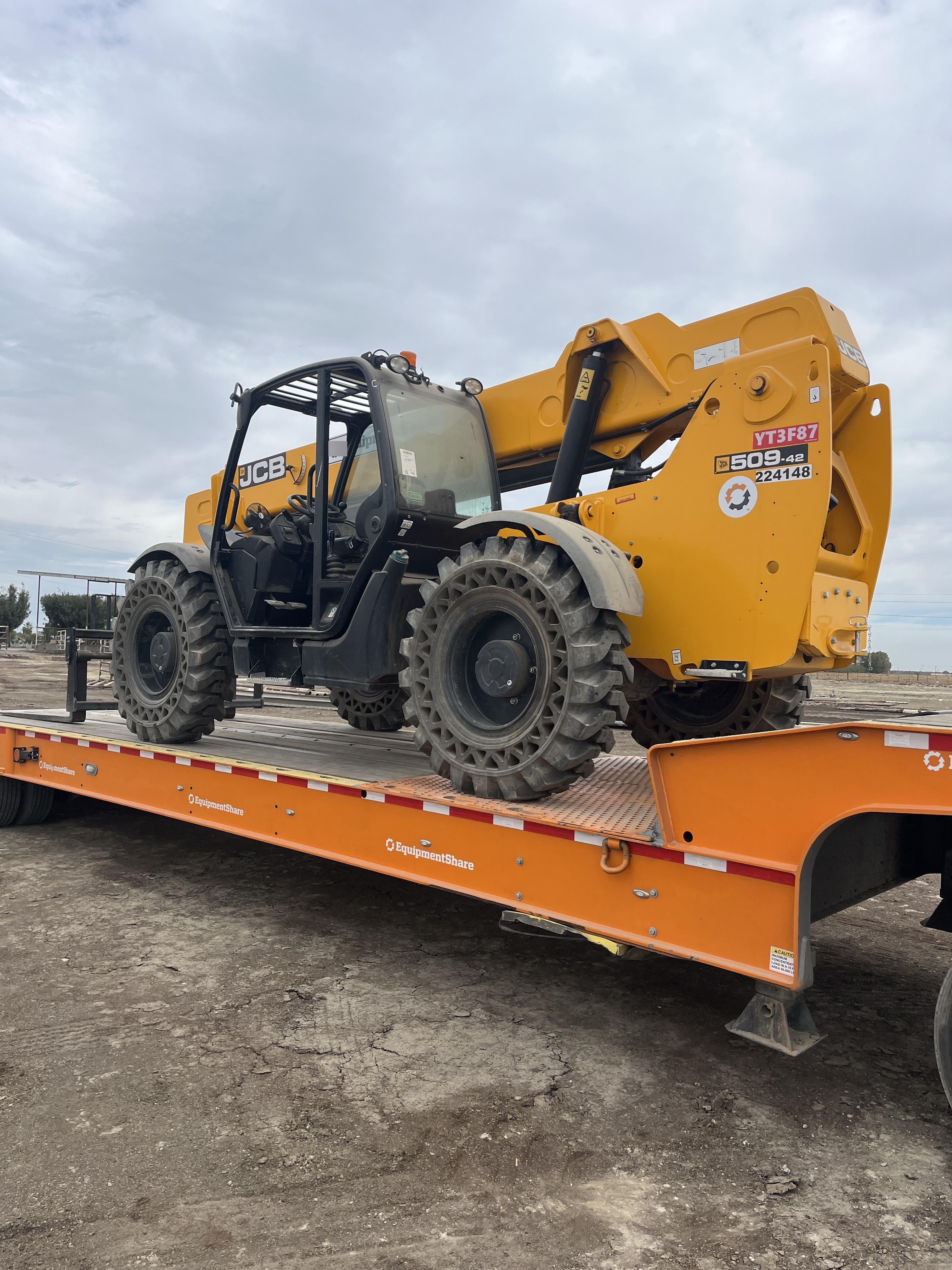 2022 JCB 509-42