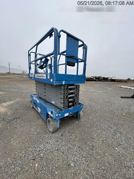 2019 Genie GS-4047 Folding rails with half height swing gate
