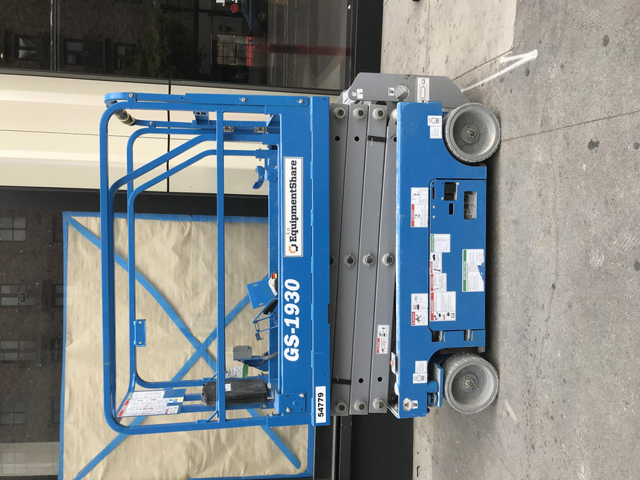 2019 Genie GS-1930 Half Height Swing Gate, 800W Inverter