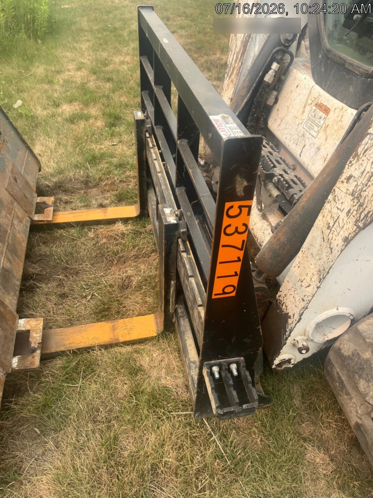 2025 ARROW MATERIAL HANDLING 24" Pallet Fork Frame