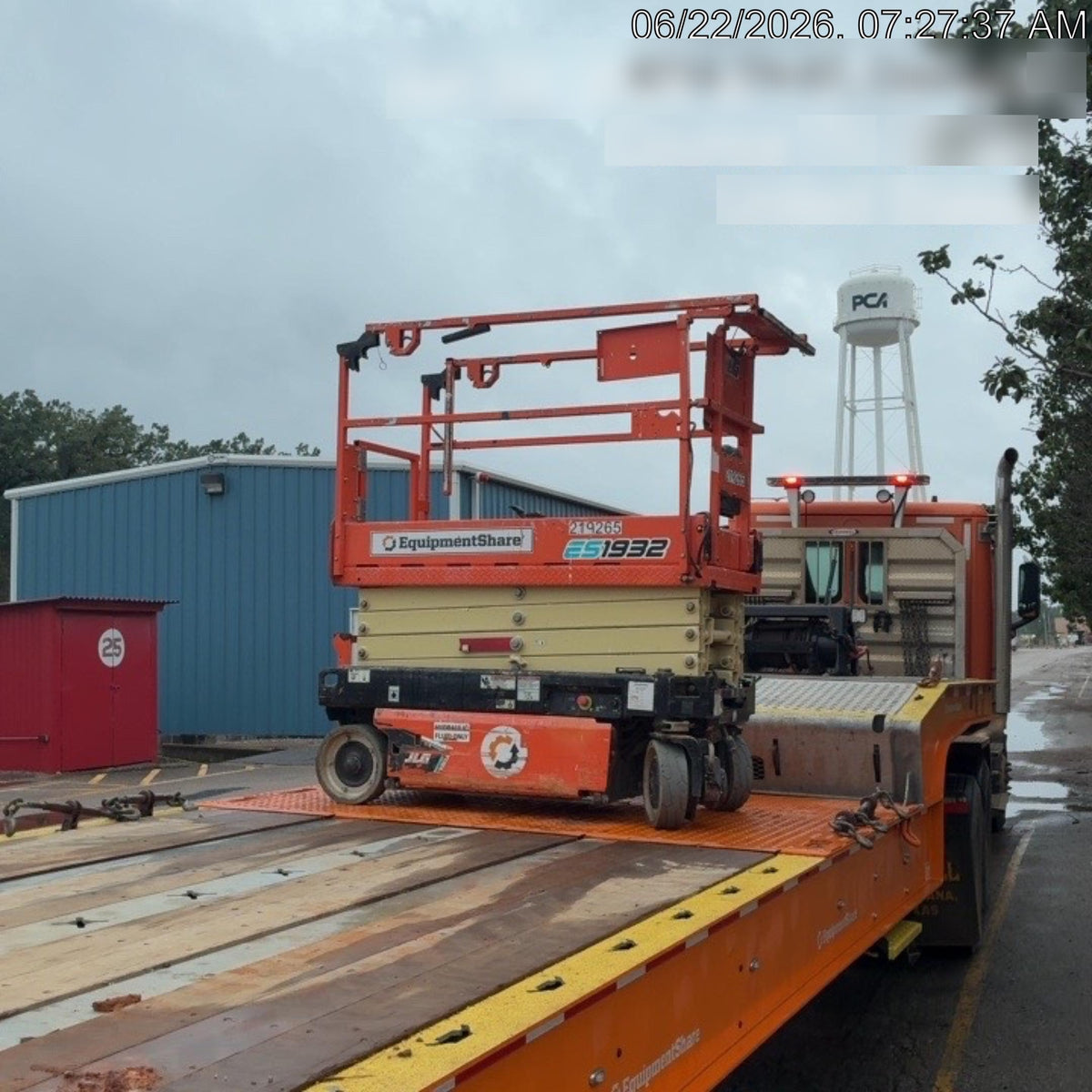 2022 JLG ES1932