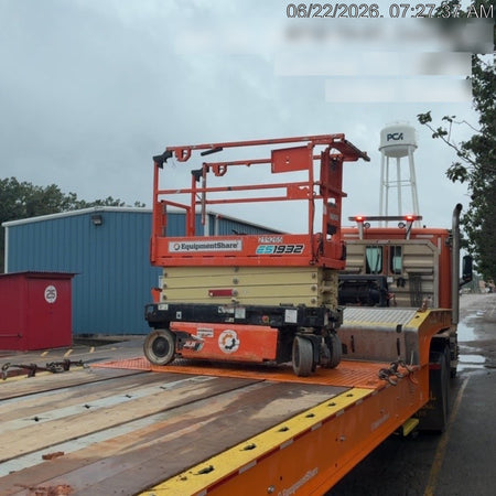 2022 JLG ES1932