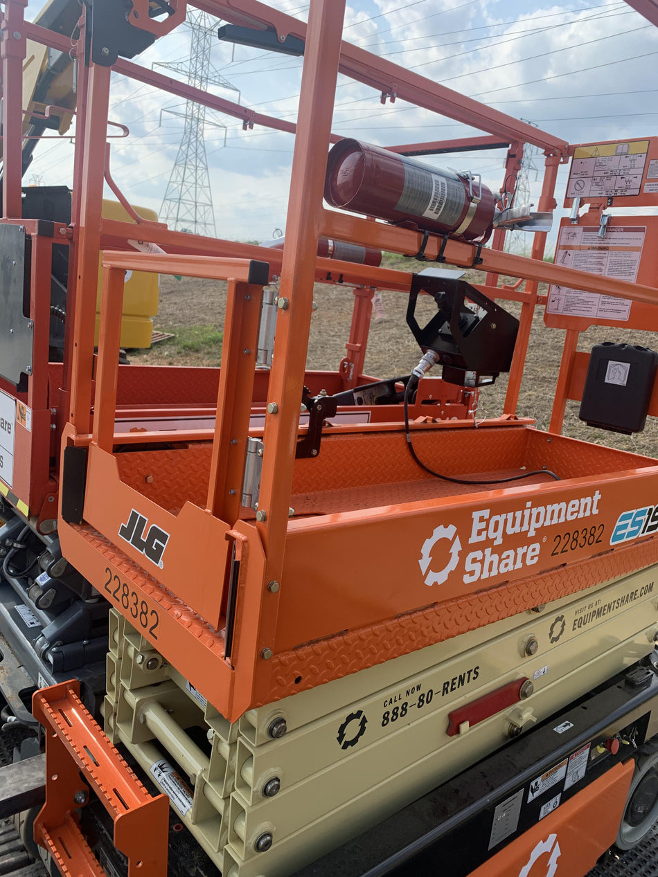 2022 JLG ES1932