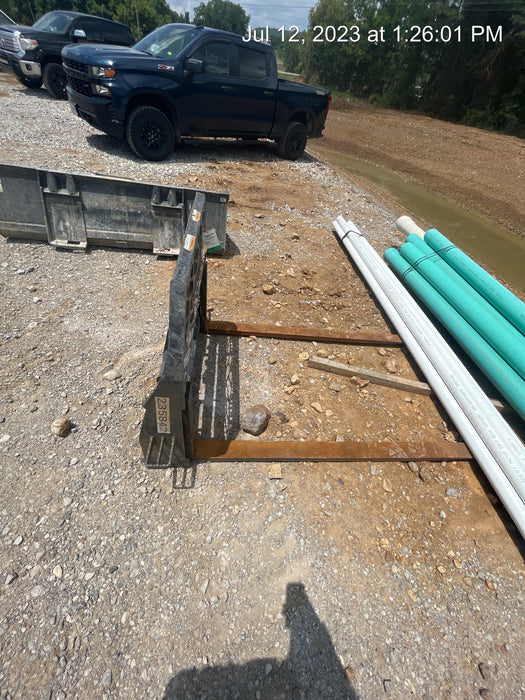 2022 PALADIN 48" Pallet Forks - Paladin