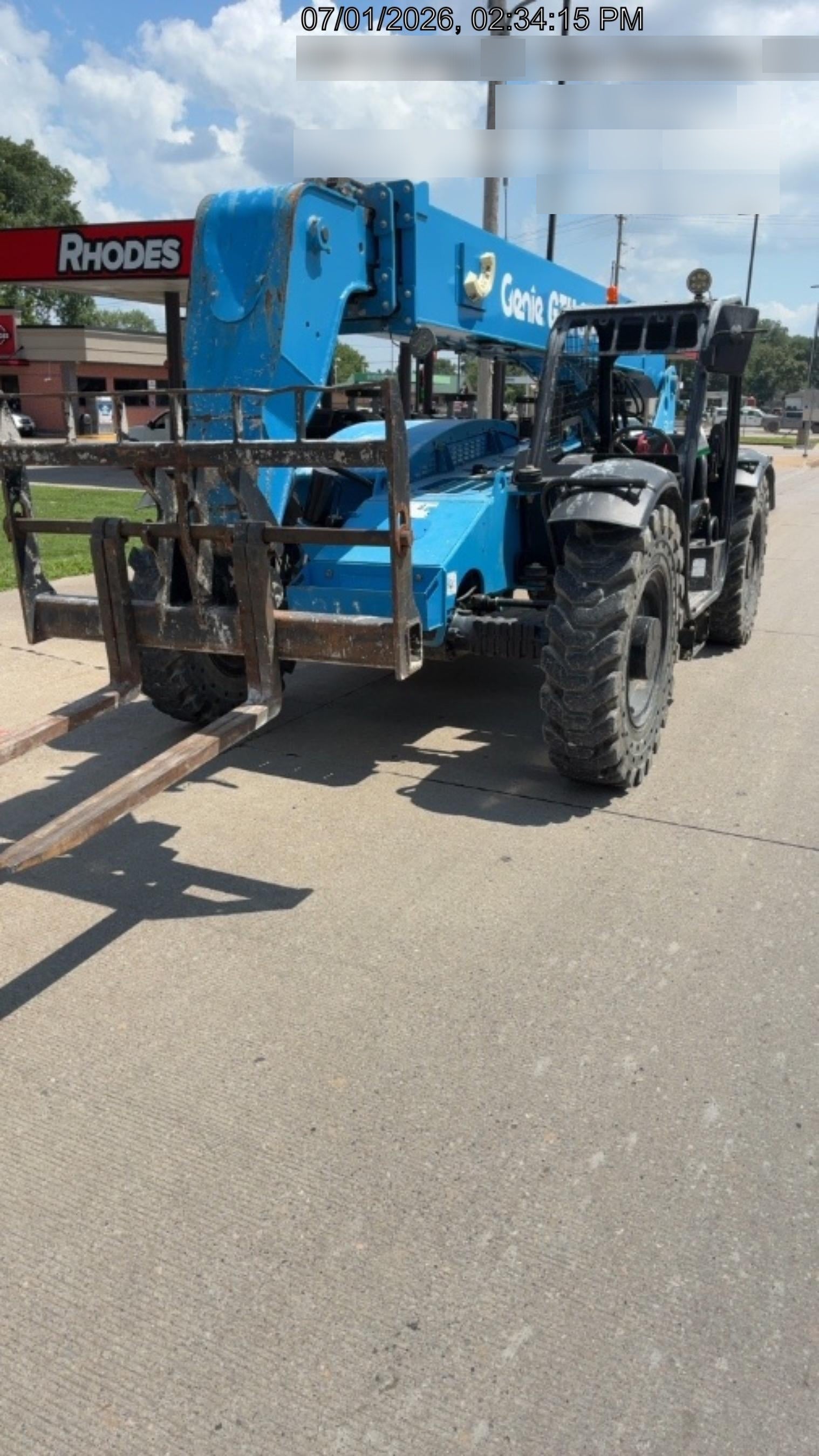2017 Genie GTH-844 Genie GTH-844, Solid Tires, 60" carriage/forks, Open ROPS, Work Lights