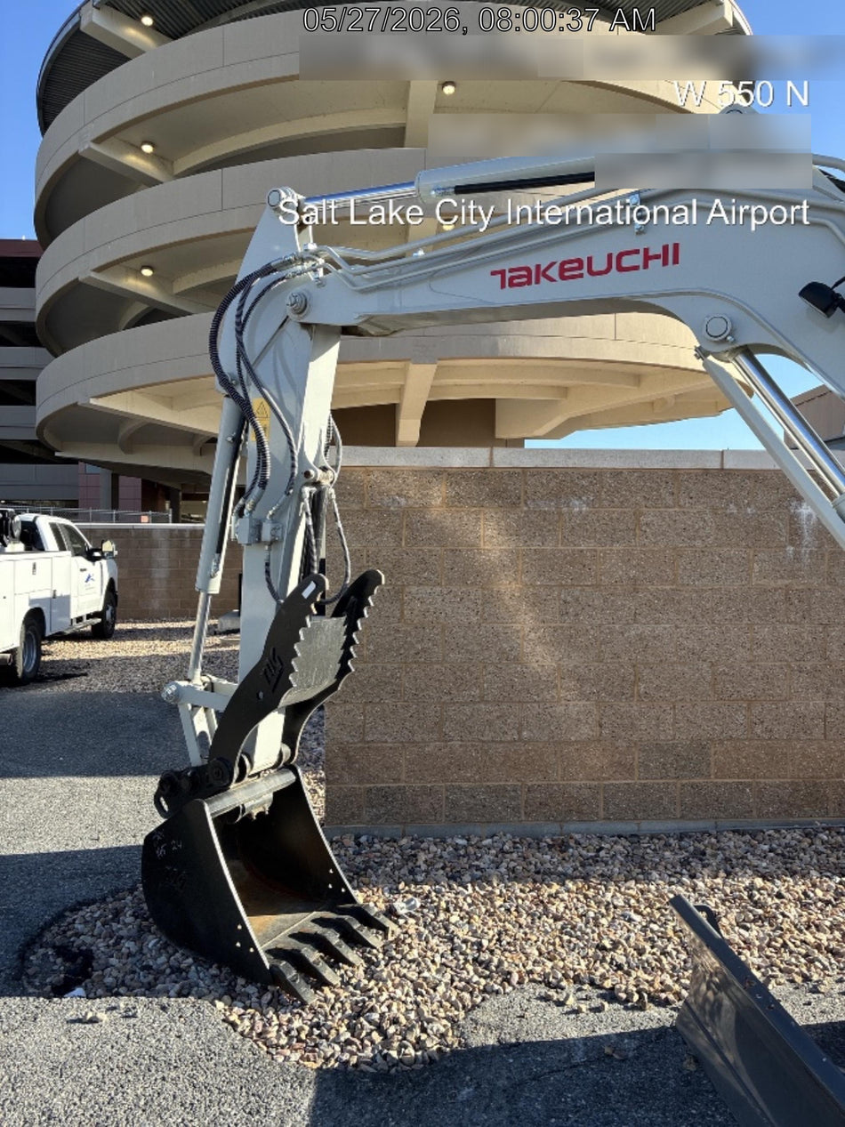 2024 TAKEUCHI TB260-CR