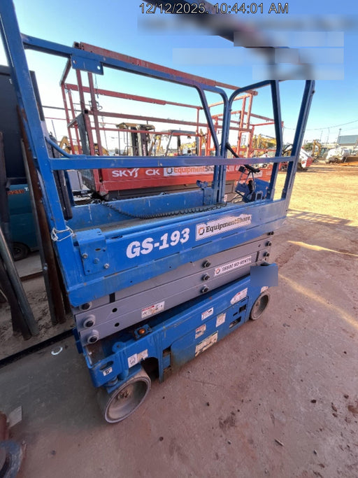 2019 Genie GS-1930 Fixed rails with chain Entry