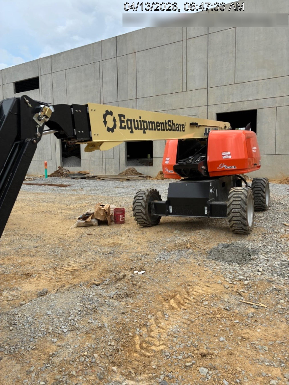 2025 JLG 660SJ
